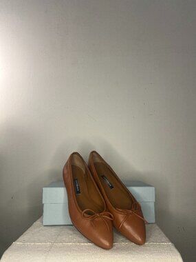 Maraux The Pointe Flats in Nappa Saddle Leather Size 38/7.5
